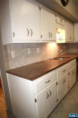 97 Squaw Brook Road North Haledon NJ 07508