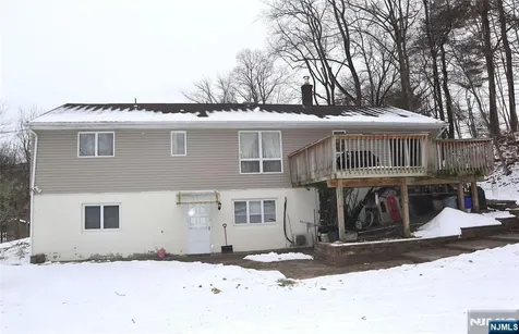 97 Squaw Brook Road North Haledon NJ 07508