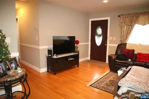 97 Squaw Brook Road North Haledon NJ 07508