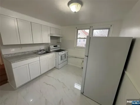 10 Anderson Avenue Moonachie NJ 07074