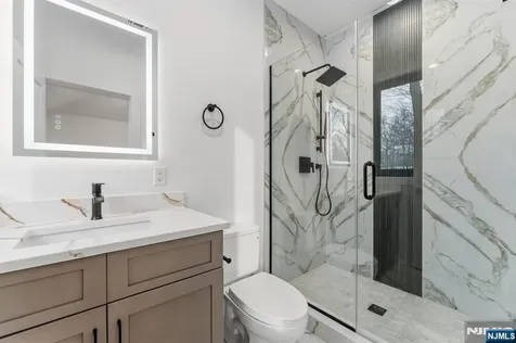 83 Falcon Road Livingston NJ 07039