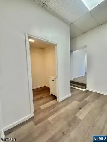 402 Hawthorne Avenue Newark NJ 07112
