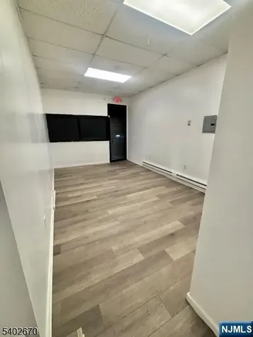 402 Hawthorne Avenue Newark NJ 07112