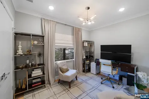 606 Undercliff Avenue Edgewater NJ 07020