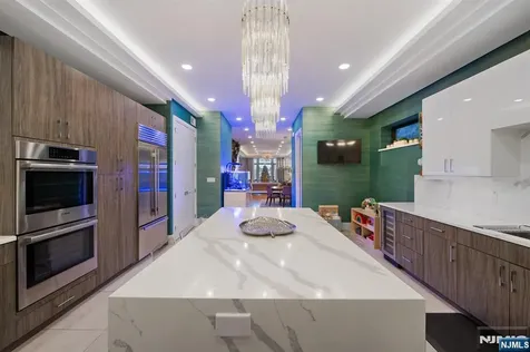 606 Undercliff Avenue Edgewater NJ 07020