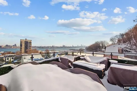 606 Undercliff Avenue Edgewater NJ 07020