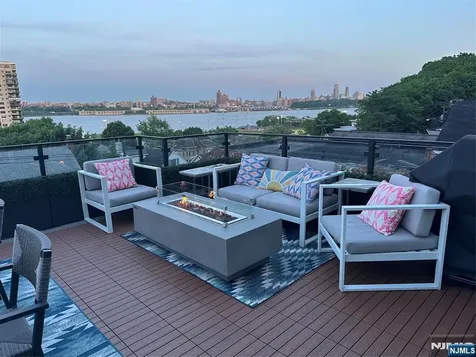 606 Undercliff Avenue Edgewater NJ 07020