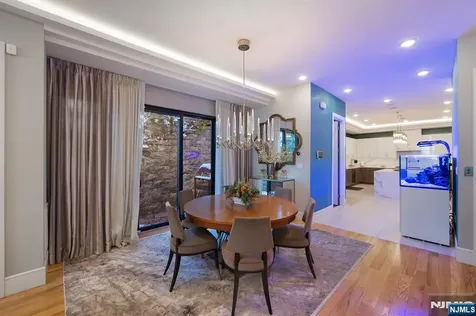606 Undercliff Avenue Edgewater NJ 07020