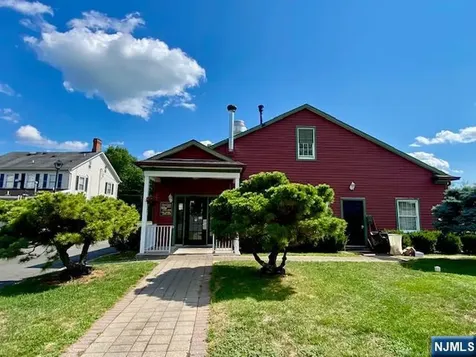 2085 Burnt Mills Bedminster NJ 07921