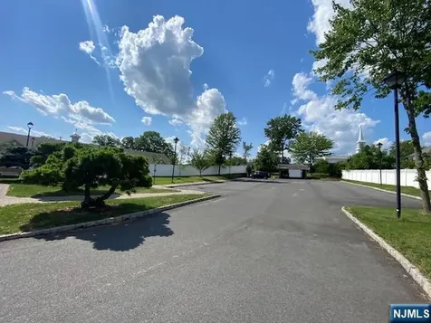 2085 Burnt Mills Bedminster NJ 07921
