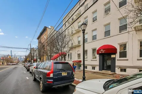 209-211 48th Street Union City NJ 07087