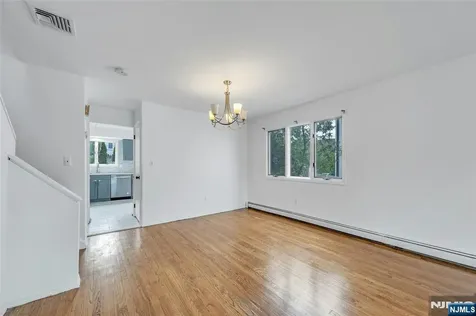 2410 3rd Street Fort Lee NJ 07024