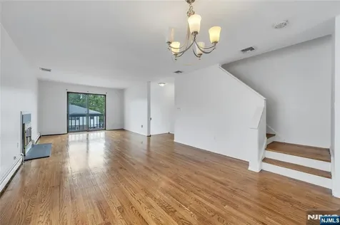 2410 3rd Street Fort Lee NJ 07024