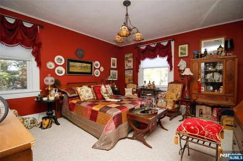 301 3rd Street Clifton NJ 07011