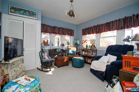 301 3rd Street Clifton NJ 07011