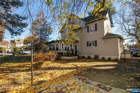 301 3rd Street Clifton NJ 07011