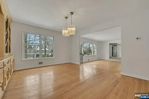 229 Allison Court Englewood NJ 07631
