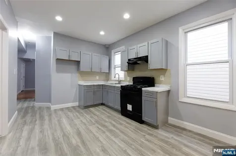 119 Ridgewood Avenue Newark NJ 07108