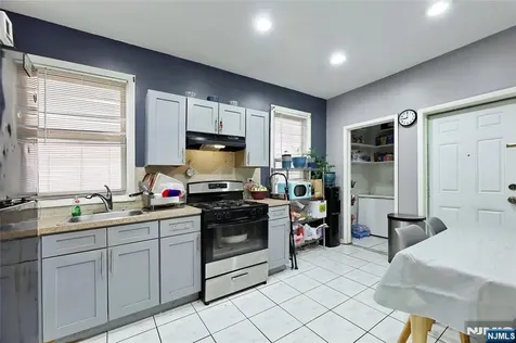 119 Ridgewood Avenue Newark NJ 07108