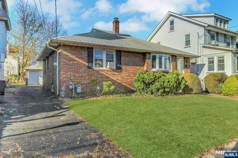 835 Chestnut Street Kearny NJ 07032