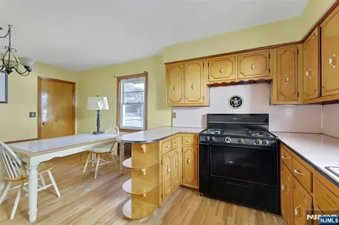 835 Chestnut Street Kearny NJ 07032
