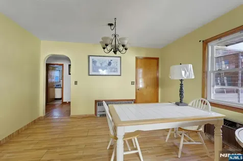 835 Chestnut Street Kearny NJ 07032