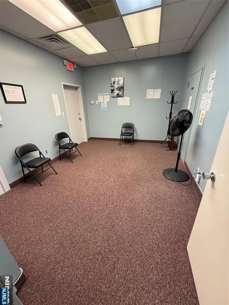 886 Belmont Avenue North Haledon NJ 07508