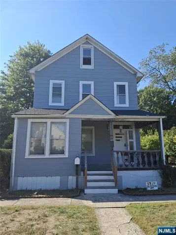 66 Boulevard New Milford NJ 07646