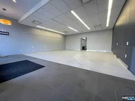 348 Broad Avenue Leonia NJ 07605