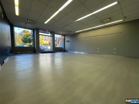 348 Broad Avenue Leonia NJ 07605