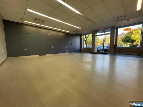 348 Broad Avenue Leonia NJ 07605