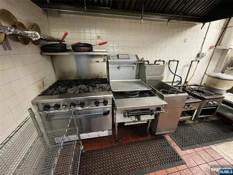 346 Broad Avenue Leonia NJ 07605