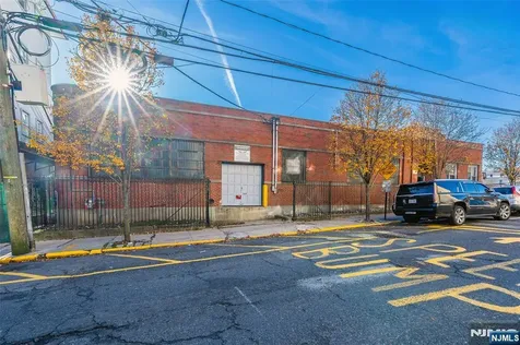 109-111 45th Street Union City NJ 07087