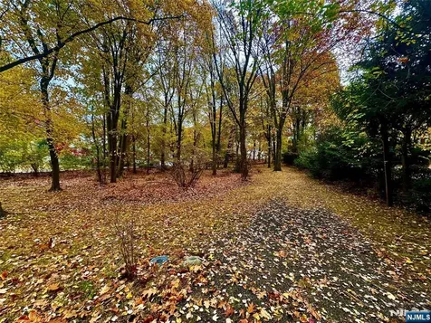 216 E Midland Avenue Paramus NJ 07652