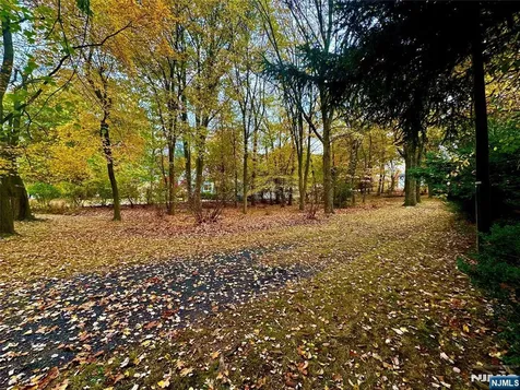 216 E Midland Avenue Paramus NJ 07652