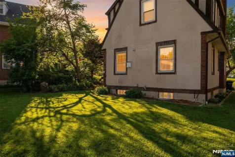 351 Closter Dock Road Closter NJ 07624