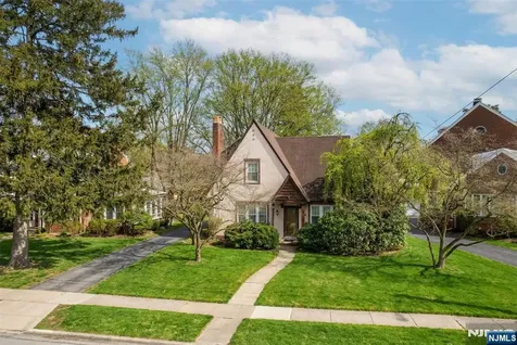 351 Closter Dock Road Closter NJ 07624