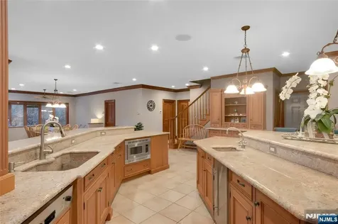 7 Finn Court Mahwah NJ 07430