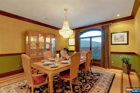 7 Finn Court Mahwah NJ 07430