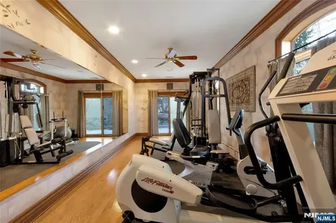 7 Finn Court Mahwah NJ 07430