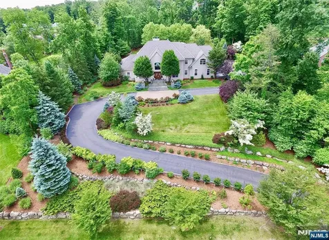 7 Finn Court Mahwah NJ 07430