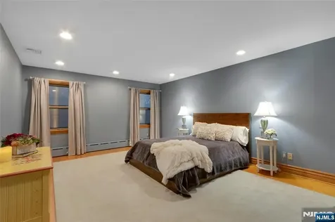 7 Finn Court Mahwah NJ 07430