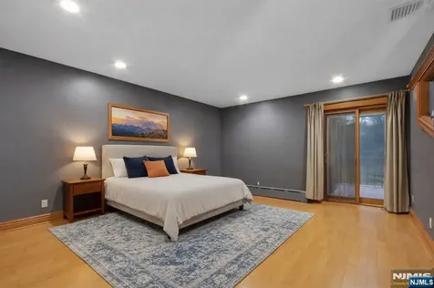 7 Finn Court Mahwah NJ 07430