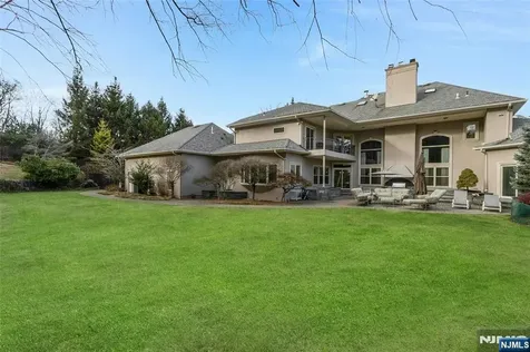 7 Finn Court Mahwah NJ 07430