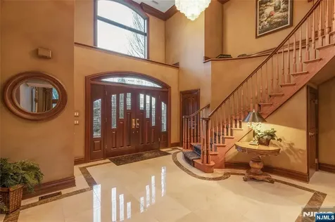 7 Finn Court Mahwah NJ 07430