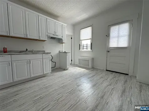 526 Valley Brook Avenue Lyndhurst NJ 07071