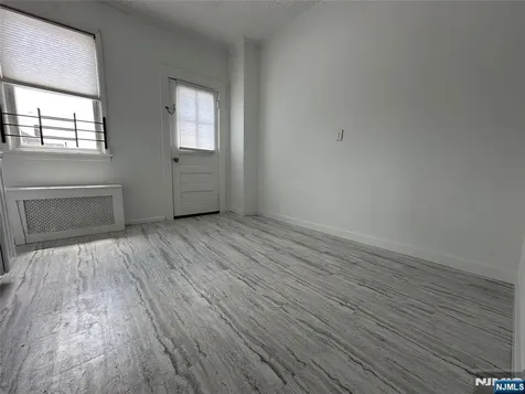 526 Valley Brook Avenue Lyndhurst NJ 07071