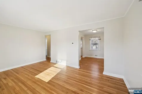 73 Horton Avenue Hawthorne NJ 07506