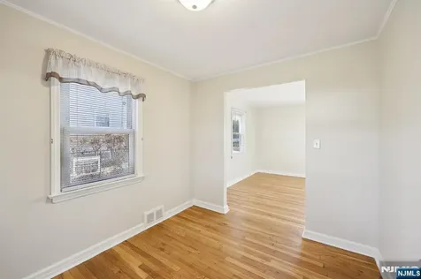 73 Horton Avenue Hawthorne NJ 07506