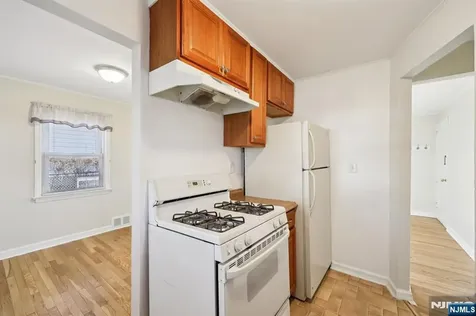 73 Horton Avenue Hawthorne NJ 07506